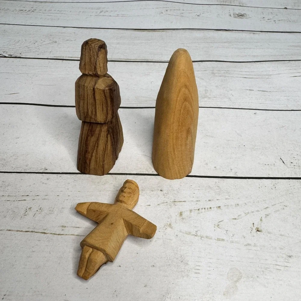 Hand Carved Wooden Nativity Scene 11 pcs Vintage christmas‎ Figures Mary Jesus